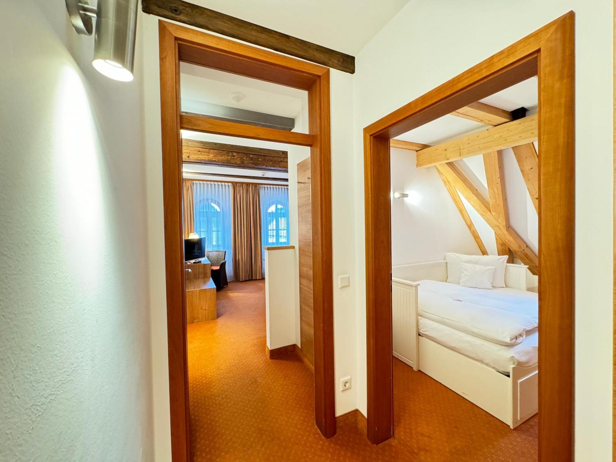 Hotel Haimerlhof Wolnzach Exteriör bild